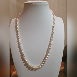 VINTAGE 1940'S STERLING GRADUATED SIMULATED PEARL NECKLACE 18 IN